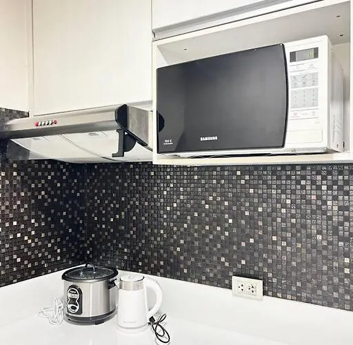 2 Bedroom Loft At Twin Oaks Place *
