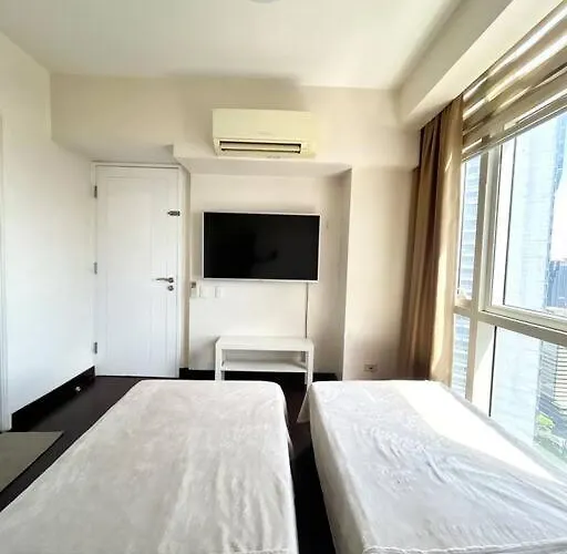 2 Bedroom Loft At Twin Oaks Place *